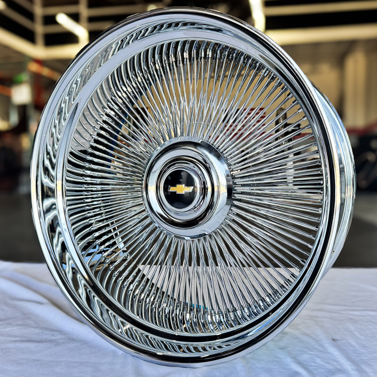 28” Chrome Forged Wire Wheels – Staggered Donk Set (28x9 / 28x10, 6” Lip Rear) | Floating Cap | Custom Show Car Wheels
